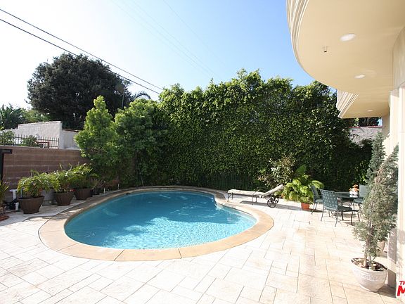 5th image of 209 S Crescent Dr