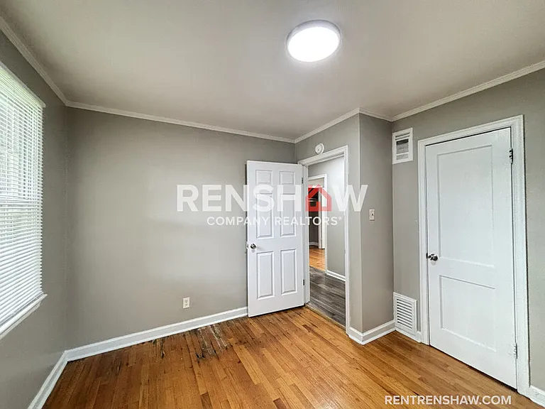 1065 Larry Ln — Photo 15