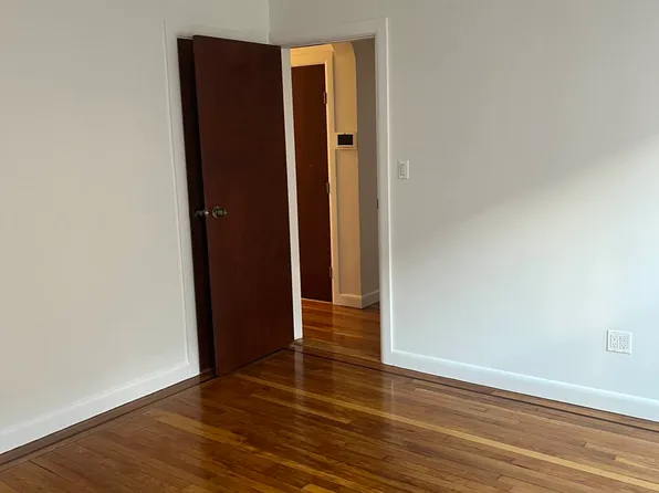 41-11 47th Avenue image 4 of 4