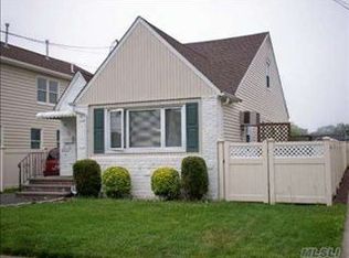 47 Montauk Ave, Merrick, NY 11566