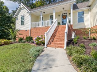 202 Red Bird Ct, Soddy Daisy, TN 37379