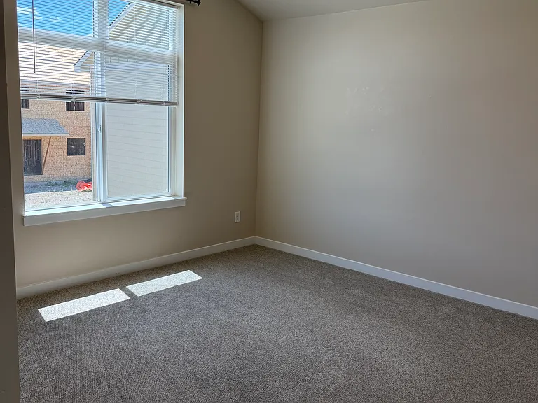 911 W Ted Yao Way #A — Photo 12