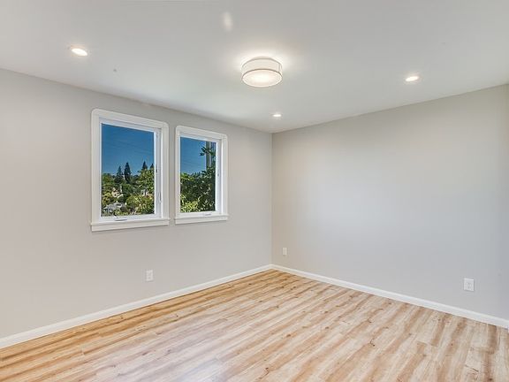 5th image of 816 Everett Ave