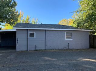 locust, Redding, CA 96001