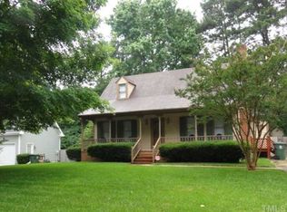 1100 Balmoral Dr, Cary, NC 27511