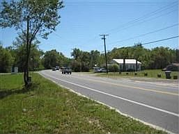 2nd image of 3160 Crawfordville Hwy