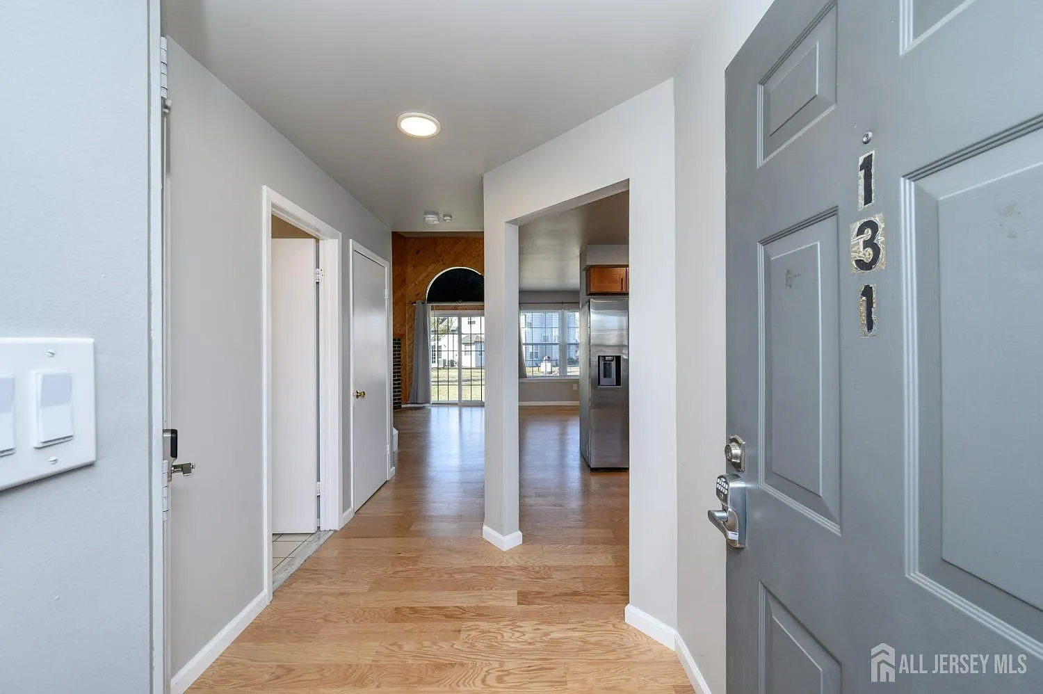 2 bed, 2.5 bath, 1267 sqft, $2,850 — Photo 2