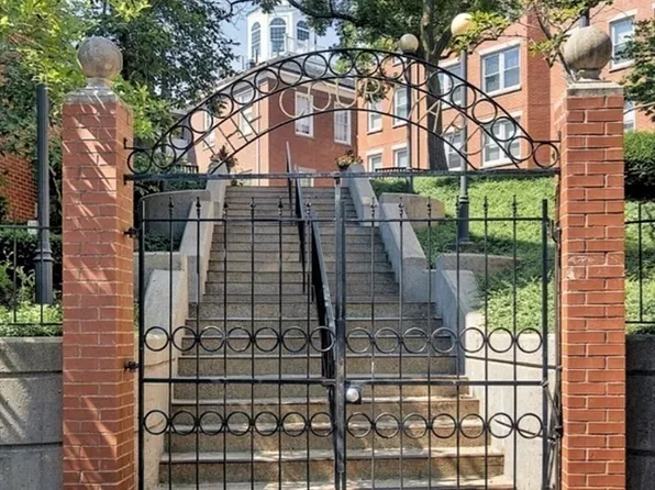 47 Harvard St APT A304, Boston, MA 02129