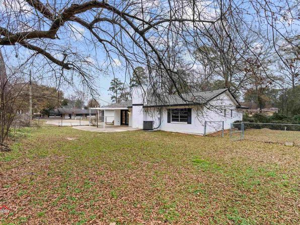 609 Beverly Dr, Carthage, TX 75633