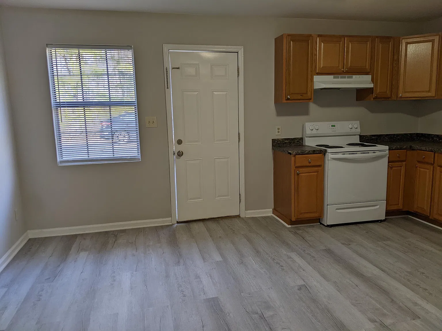 1318 Marne Avenue - D — Photo 1