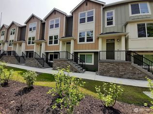 12006 NE 194th Ct #F, Bothell, WA 98011