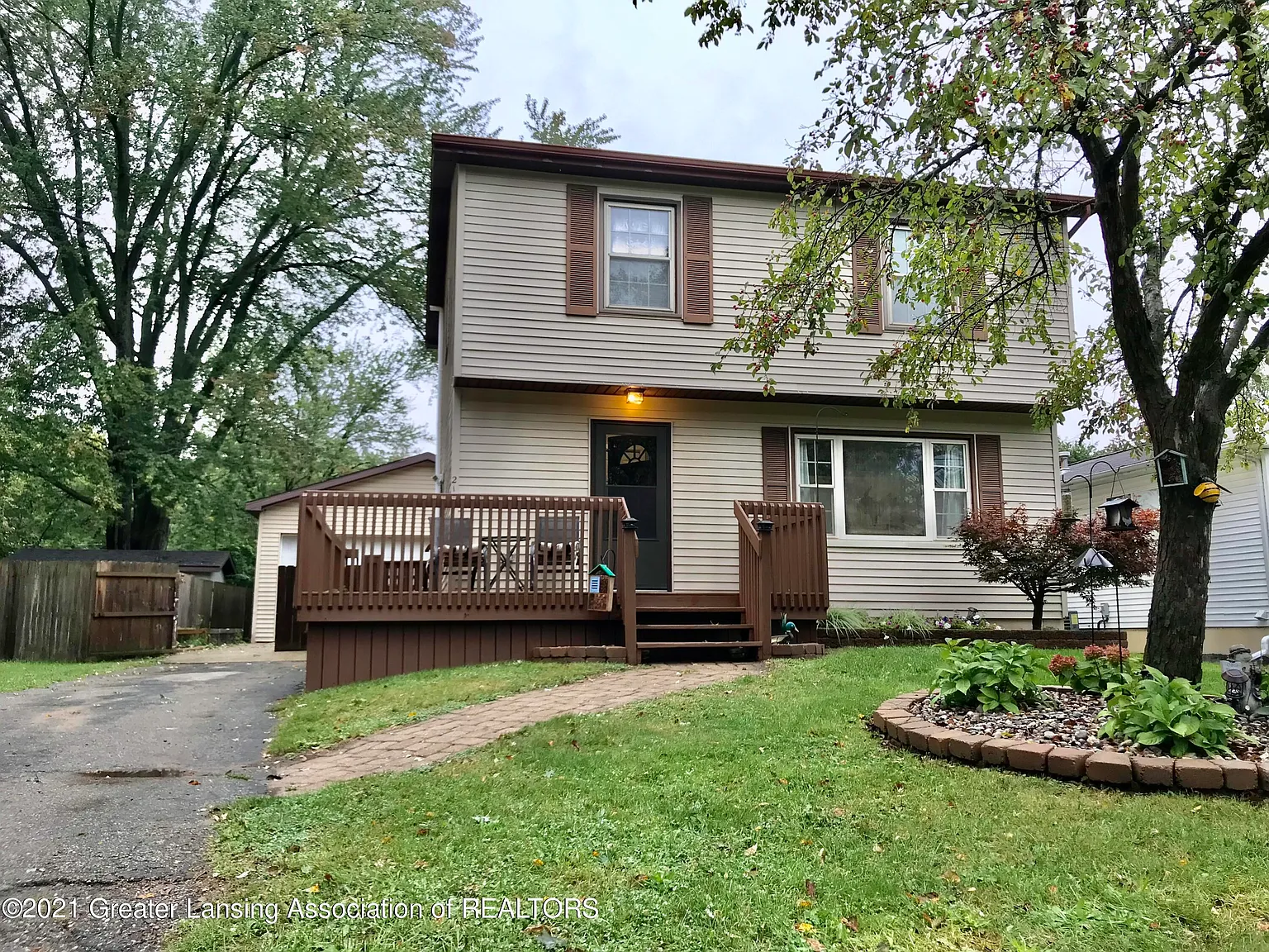217 Elm St photo 1