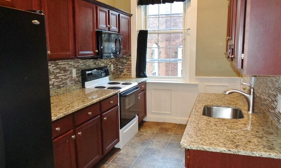 1st image of 14 Main St APT 5