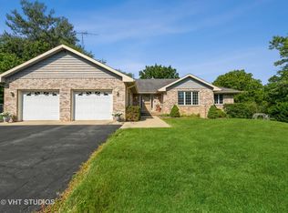 4709 Countryside Ln, Harvard, IL 60033
