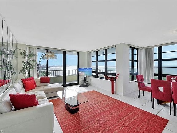 4th image of 440 Seaview CT #1911