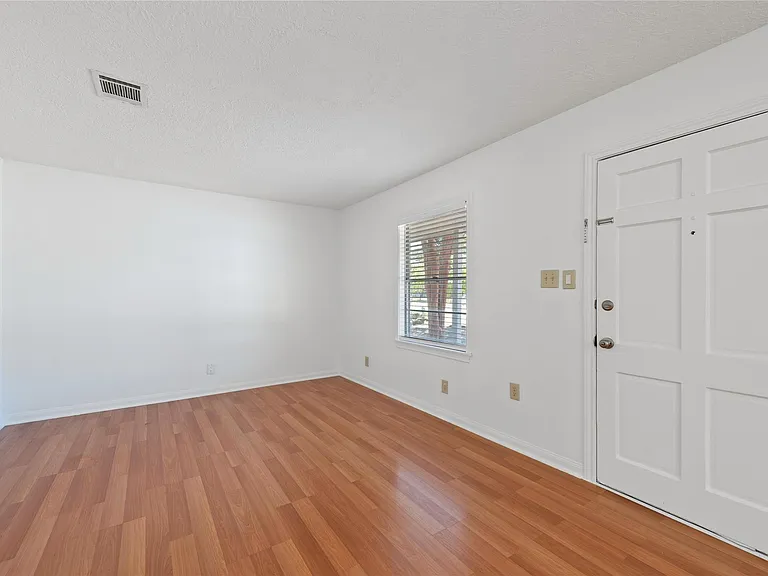 1510 Afton St — Photo 6