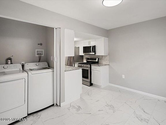 5th image of 74 Fieldcrest Way