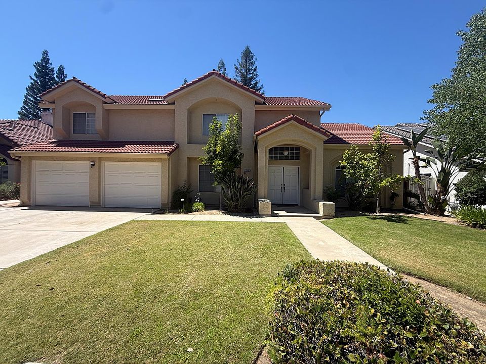 1st image of 213 W Brier Cir