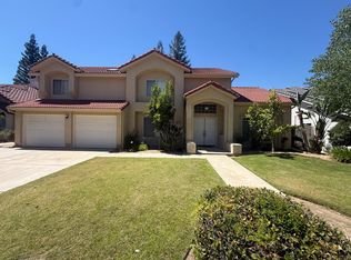 213 W Brier Cir, Fresno, CA 93711