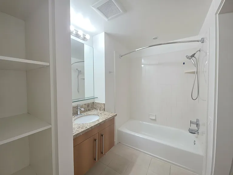 321 10th Ave #804 — Photo 23