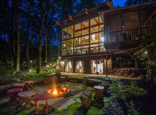 21185 Ruggles Rd, South Haven, MI 49090