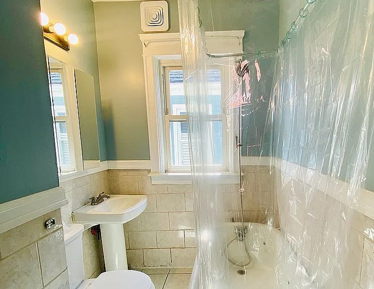 97 Raymond St #3 — Photo 7