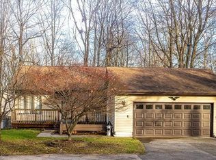 2633 Abbey Rd, Wayland, MI 49348