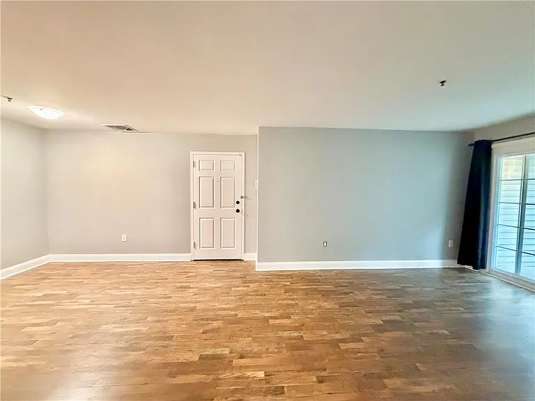 401 Canal Park — Photo 12