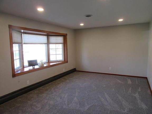 4th image of 1722 Northwestern Ave