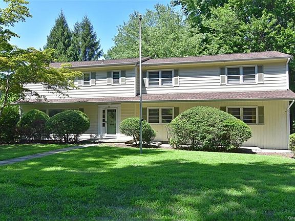 2nd image of 44 Circle Dr