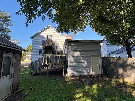 3rd image of 418 N Bridge St #1