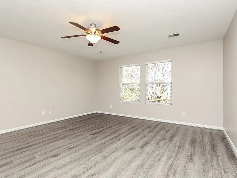 2867 Park Knoll Dr — Photo 9