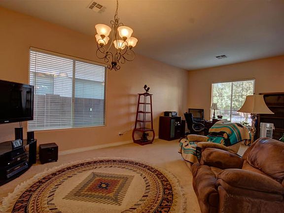 4th image of 44556 W Garden Ln