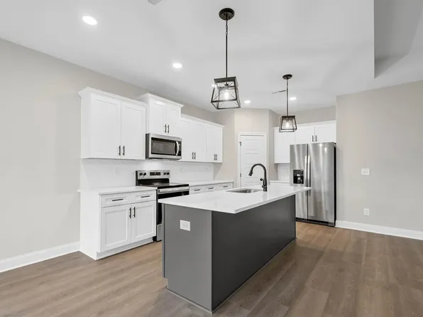 313 Galway Dr Lot 210, Clarksville, TN 37042