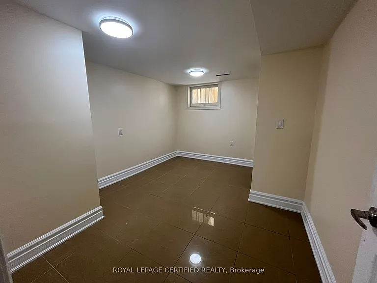 784 Stone Church Rd E #BASEMENT — Photo 5