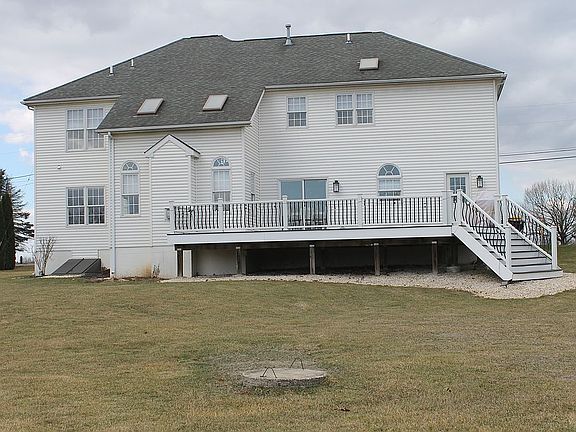 Accessible septic tank