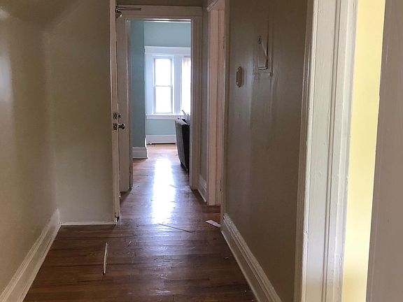 2nd image of 455 Park Ave APT 3