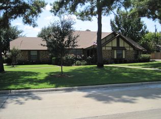803 Thomas St, Colleyville, TX 76034