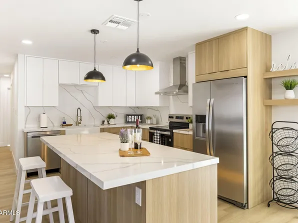 6725 E MORELAND Street, Scottsdale, AZ 85257