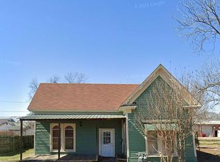 119 N Main St, Farmersville, TX 75442