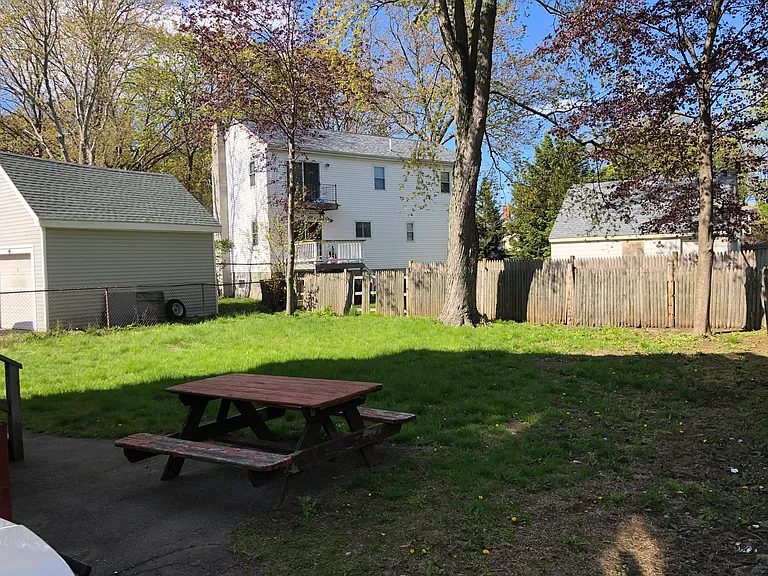 31 Walter St — Photo 11
