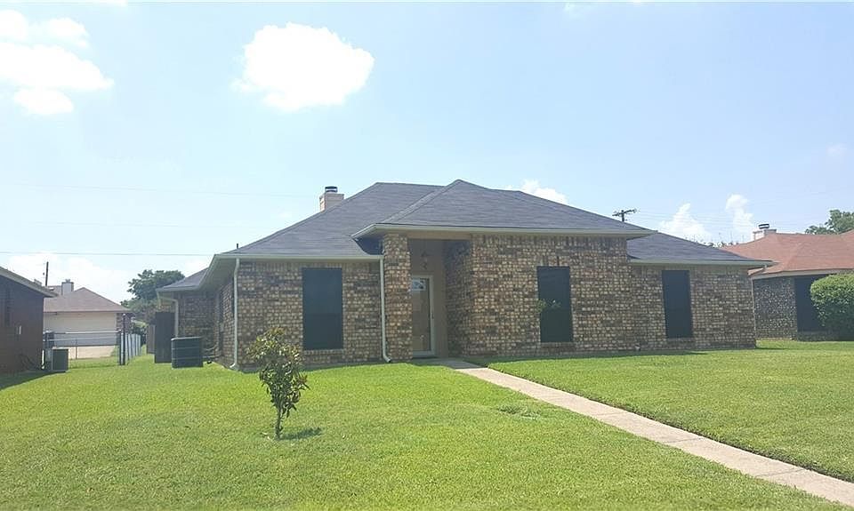 1st image of 1056 Pepperidge Dr