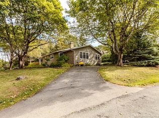 3 Valpy Dr, Rothesay, NB E2H1V2