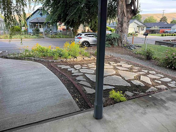 3rd image of 1316 Grant Ave