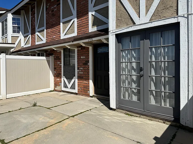 130 Albert St — Photo 6