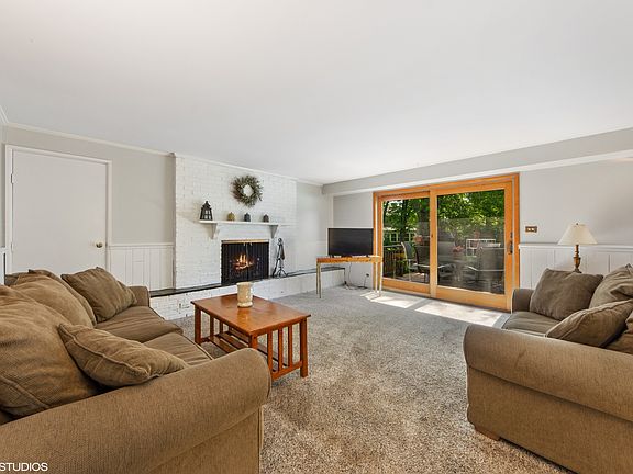 5th image of 803 N Wente Ct