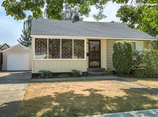 8534 NE Fremont St, Portland, OR 97220