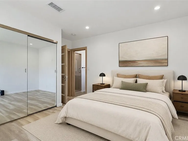 8740 Paso Robles Ave — Photo 14