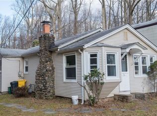 76 Hillside Ave, Airmont, NY 10952