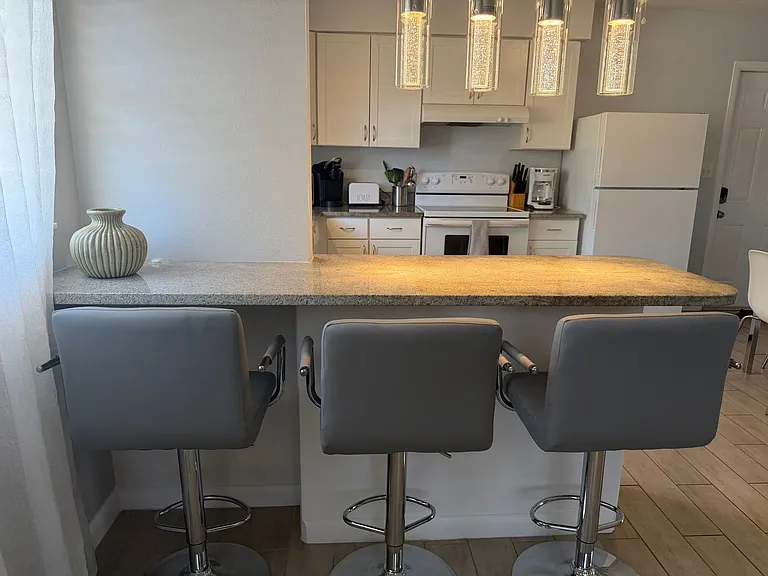 2013-2015 Tetlow Pl — Photo 9